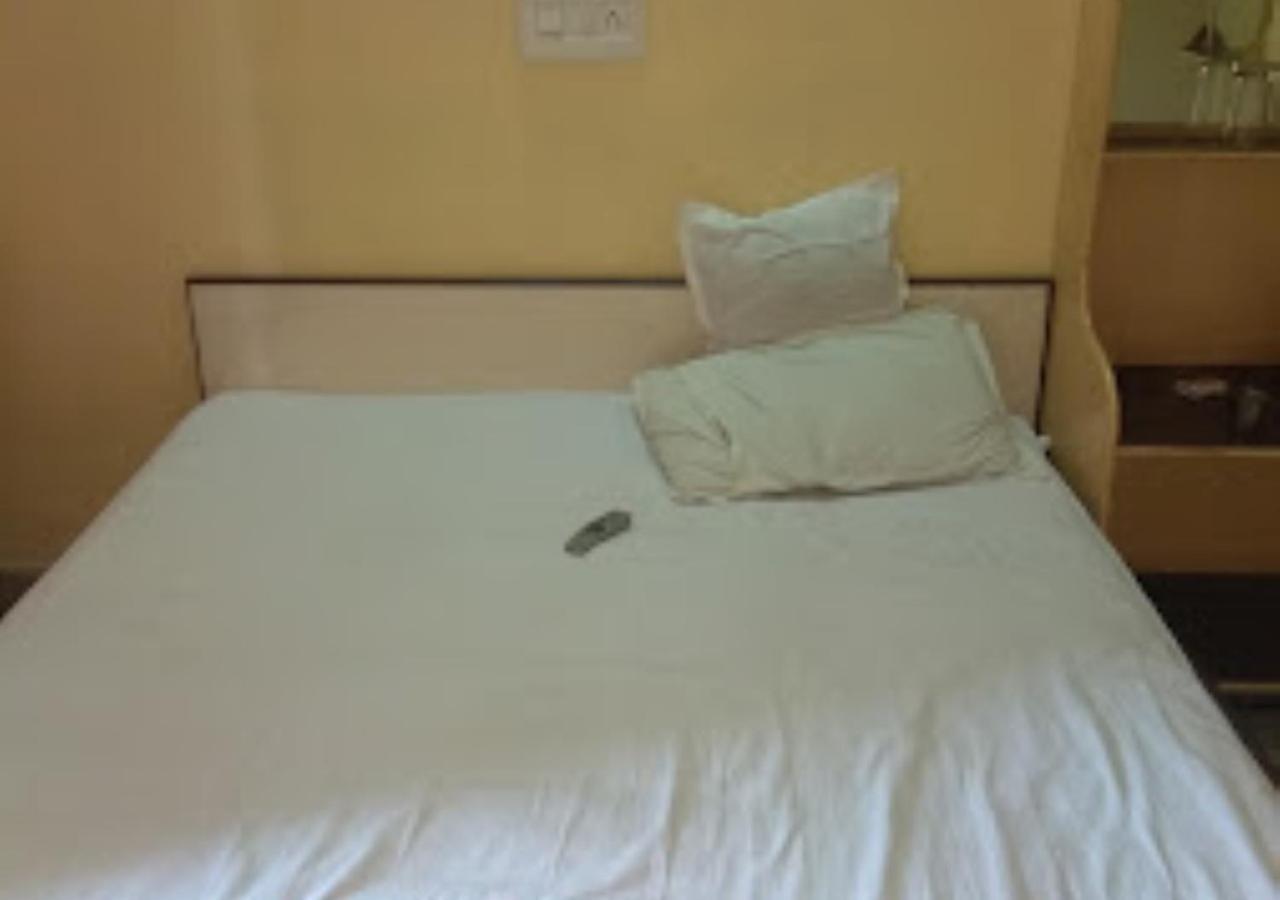 Hotel Basera Odisha Rourkela Exteriör bild